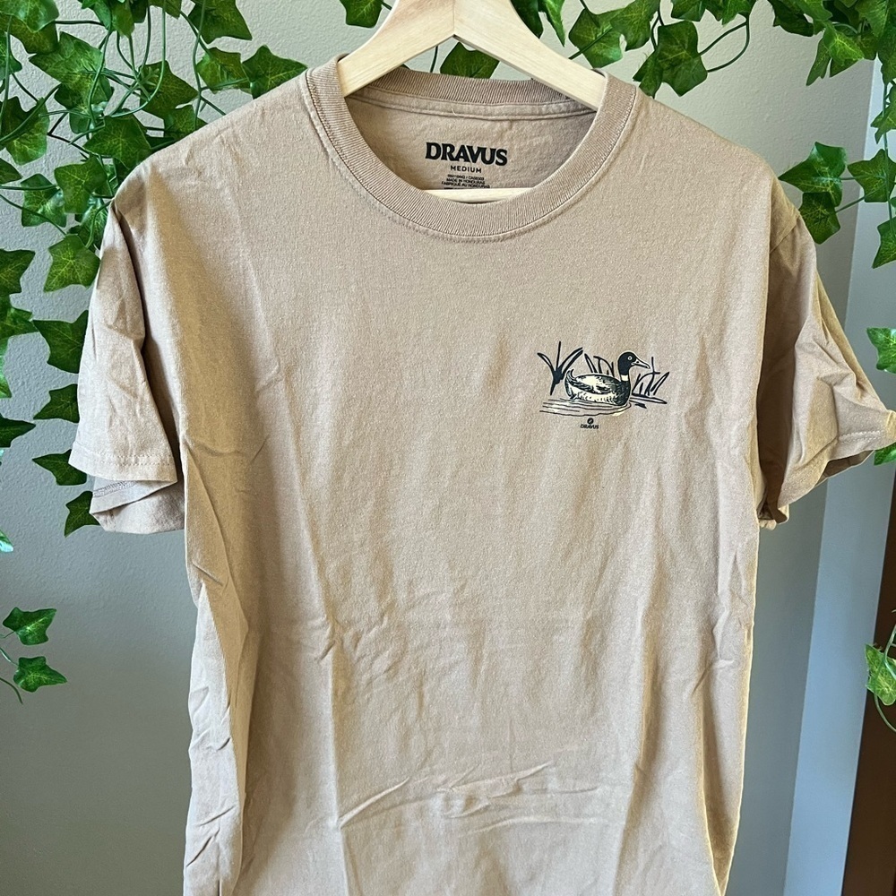 Cotton Tan Graphic T-Shirt size Medium